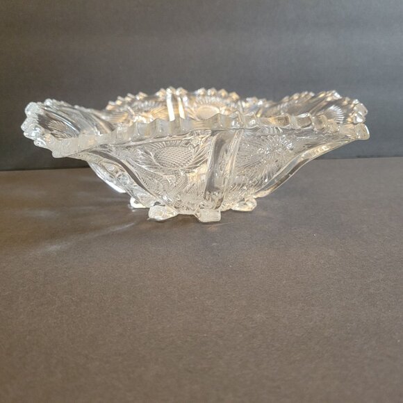 Vintage Higbee Pressed Glass Serving Bowl With Floral Thistle Pattern & Scallope - Picture 4 of 11